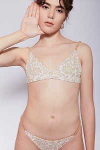 Image 2 of BIKINI BICE + BETTY MICRO FIORI BIANCO/ORO €177 - 70%