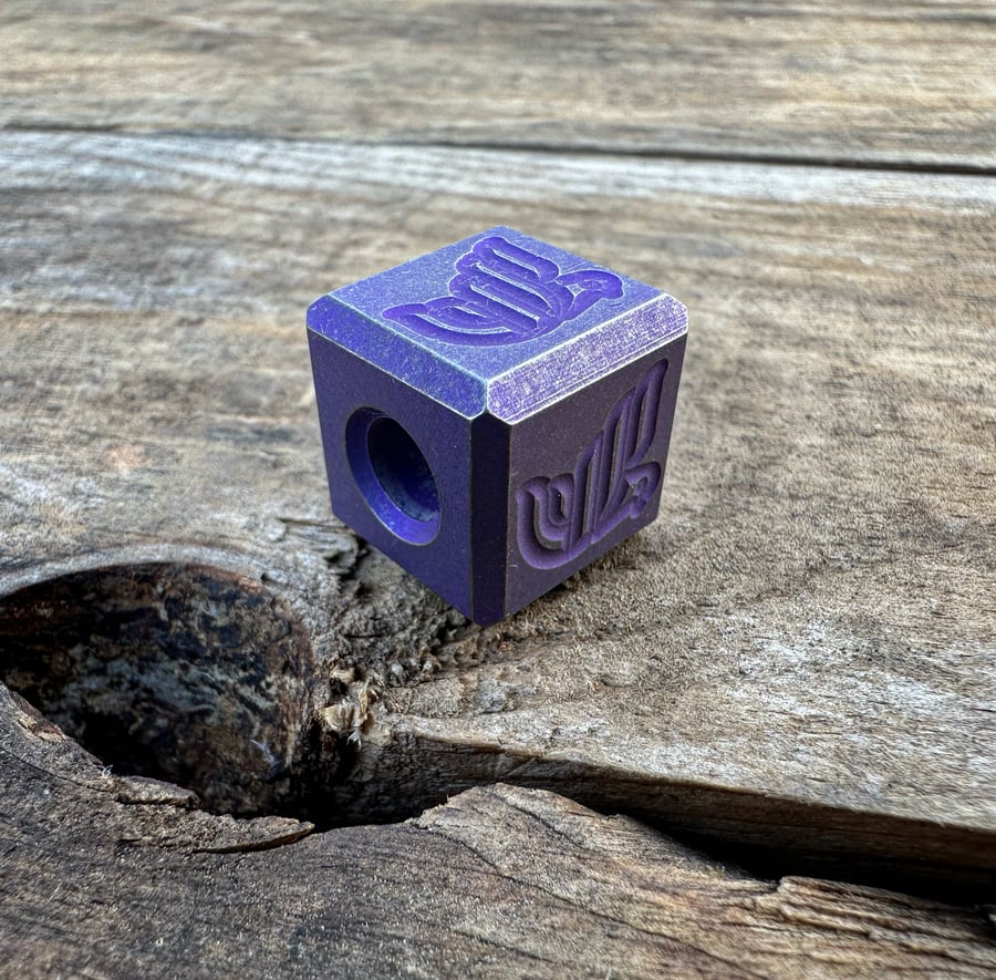 Image of 79 Volt Titanium Full Bodied Pigeon