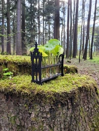 Image 1 of Flower stand (big)