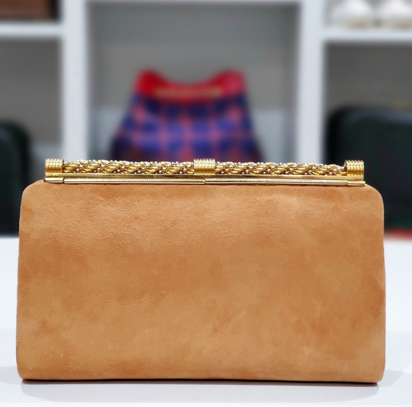 VINTAGE GUCCI FINDS Vtg. Gucci Tan Evening Clutch