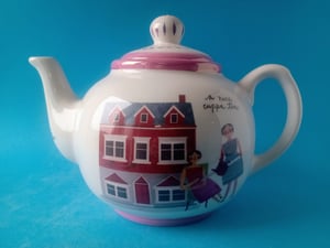 Dolls' tea party tea pot
