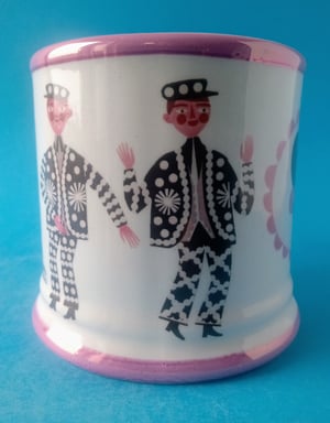Pearly Queen mug