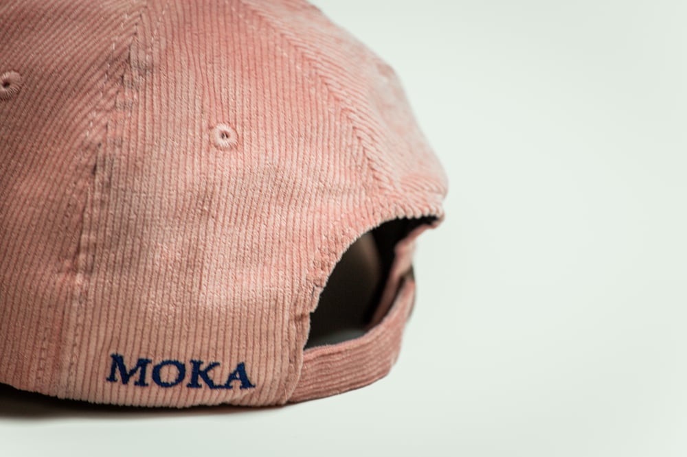 M cap pink
