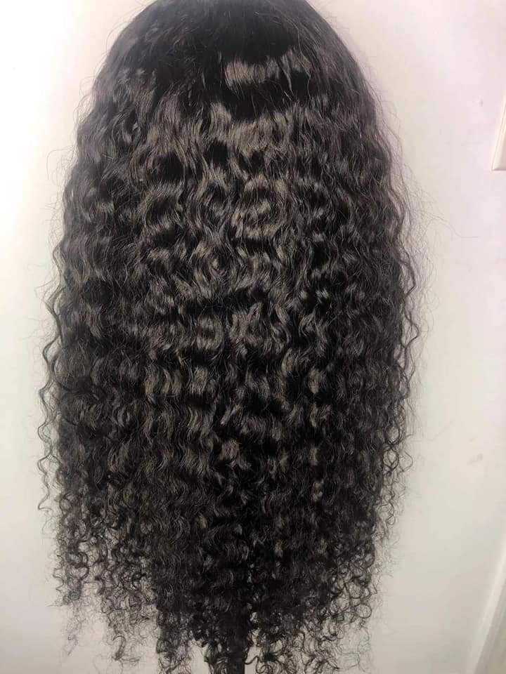 Image of Deep curly lace frontale