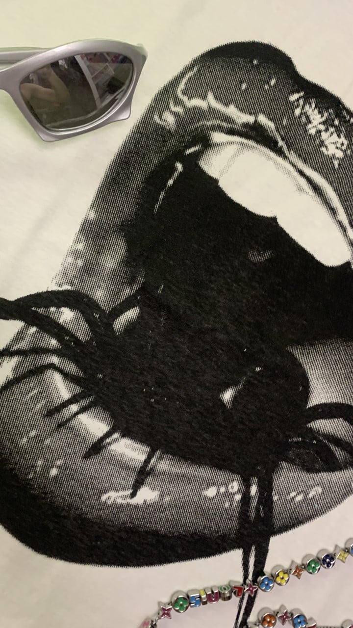 Poison in Her Kiss Tee