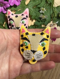 Image 2 of Leopard Brooch