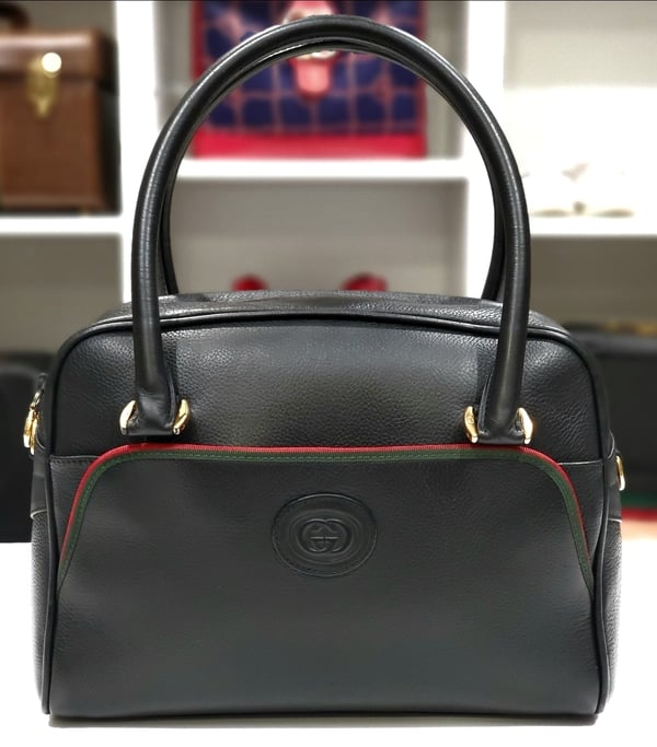 Image of Vtg. Gucci Black Pebbled Leather Handbag 