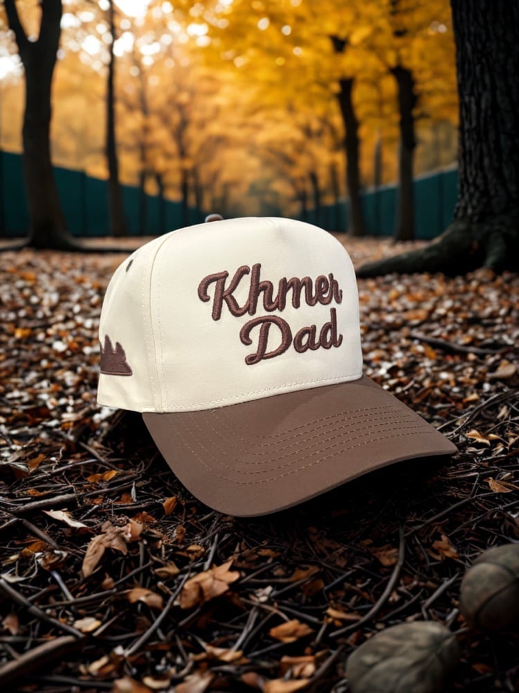 Image of Khmer Dad 5 Panel  Brown   / Cream
