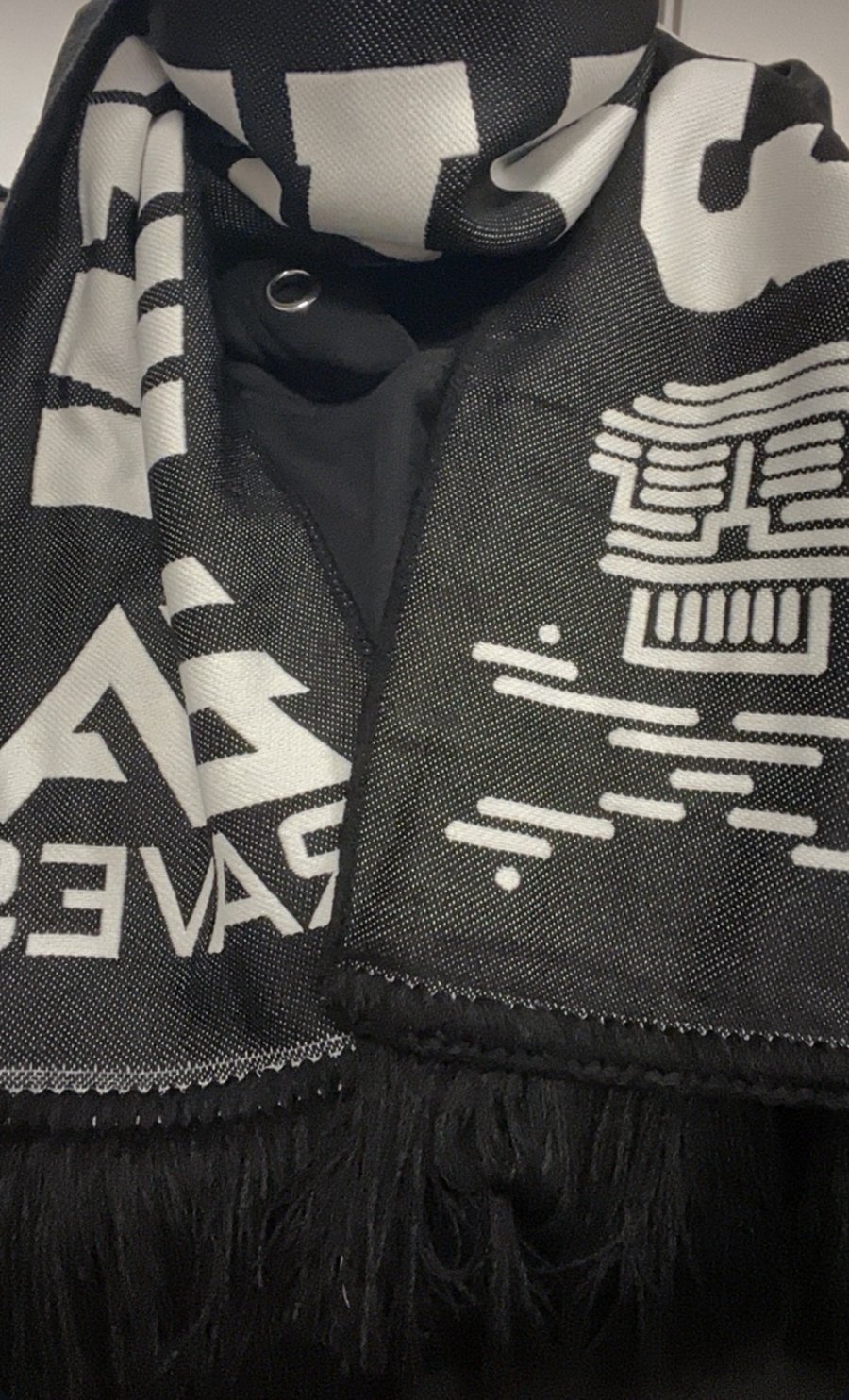 Image of EA RAVES 23 ODYSSEY SOUND SYSTEM SCARF 2.0