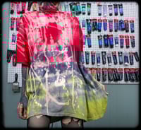 Image 1 of mACAw aBSTRAcT sHirT (2XL)