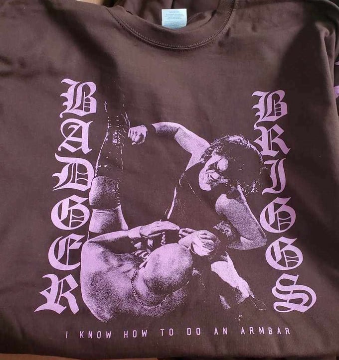 Image of "I KNOW HOW TO DO AN ARMBAR" T-SHIRT