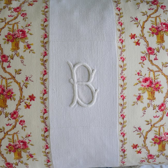 Heirloom Monogram Cushion - B 