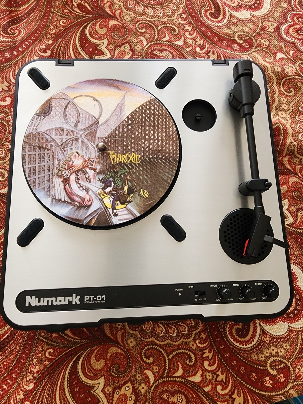 Numark portable PT-01 Clean!!! Battery operated turntable 