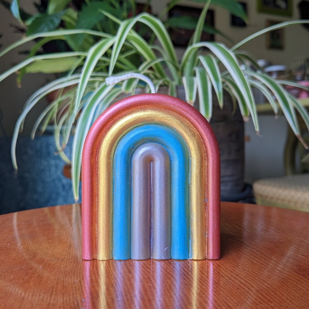 Image of Rainbow Pillar 