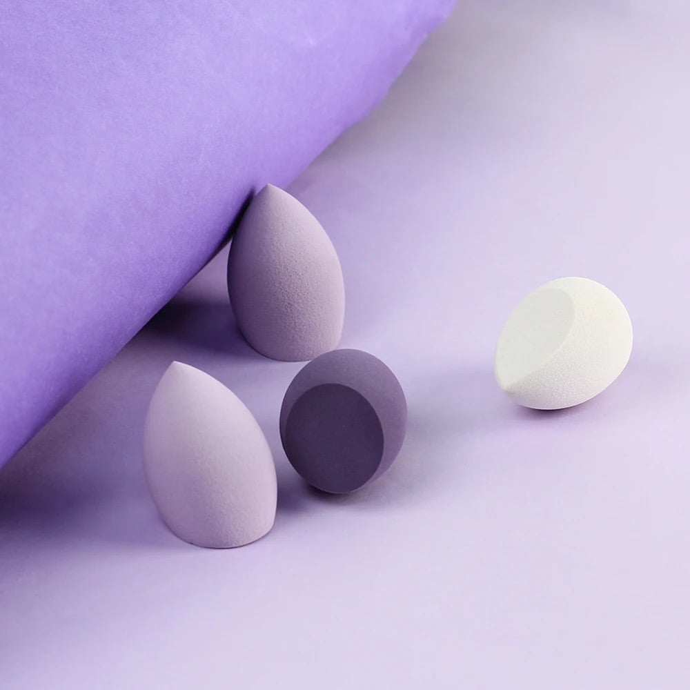 Image of HAWTT STUFF BEAUTY BLENDER