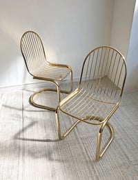 Image 1 of PAREJA DE SILLAS DORADAS, AÑOS 70