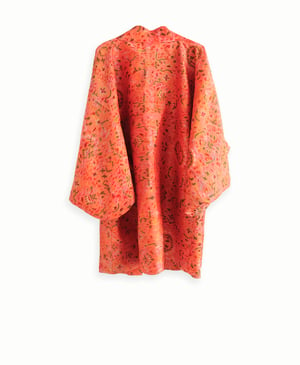 Image of Kort kimono  af orange silke med abstrakt mønster