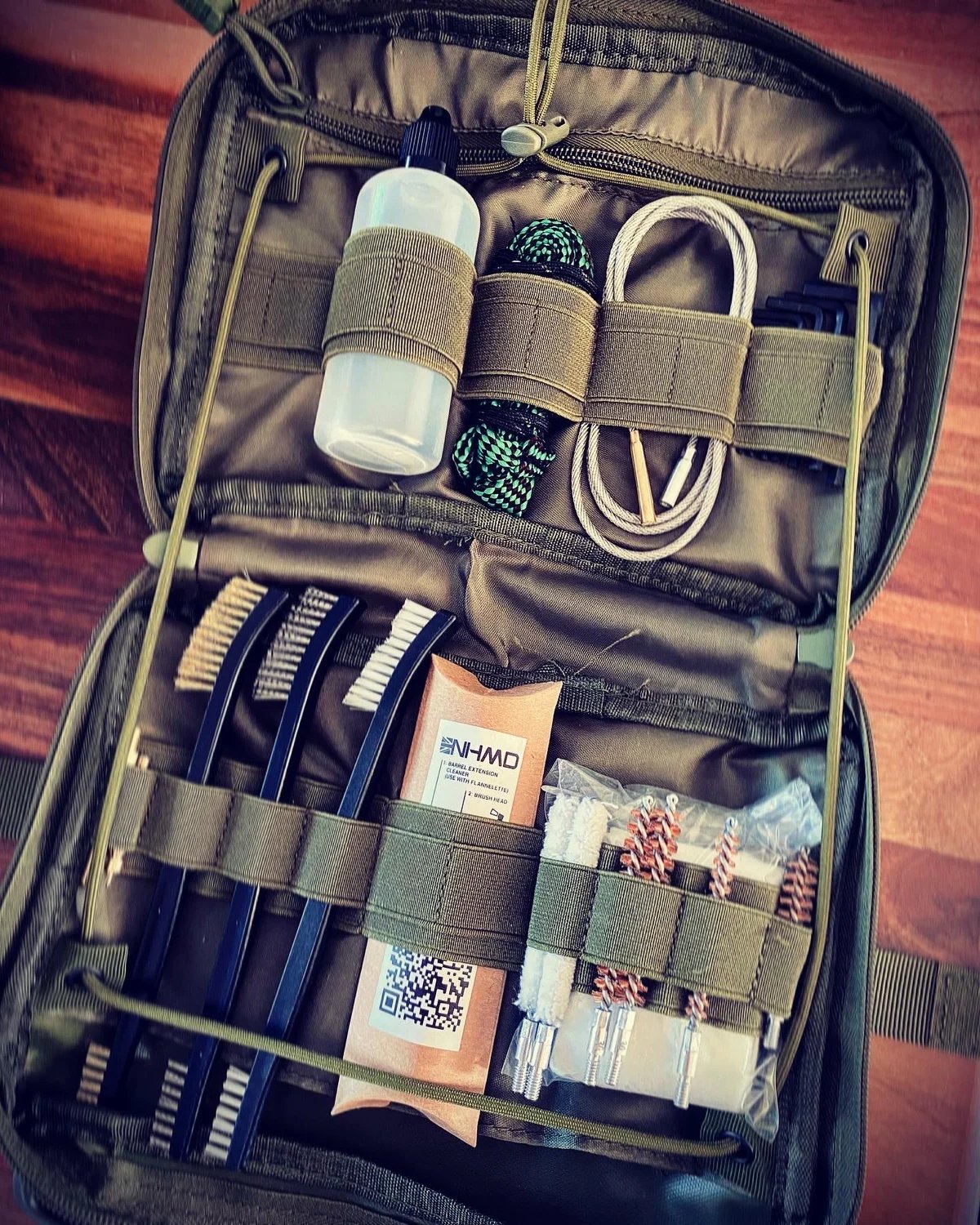 Image of FIELD MAINTENANCE WEAPONS CLEANING KIT