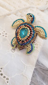 Image 1 of Broche Tortue KARET