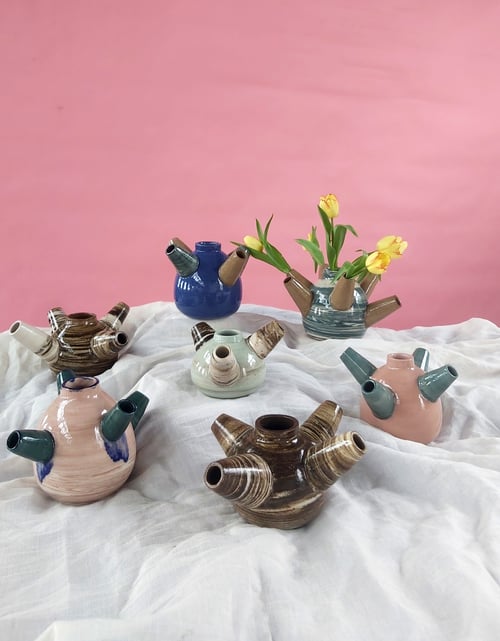 Image of Black and White Agateware Tulipiere