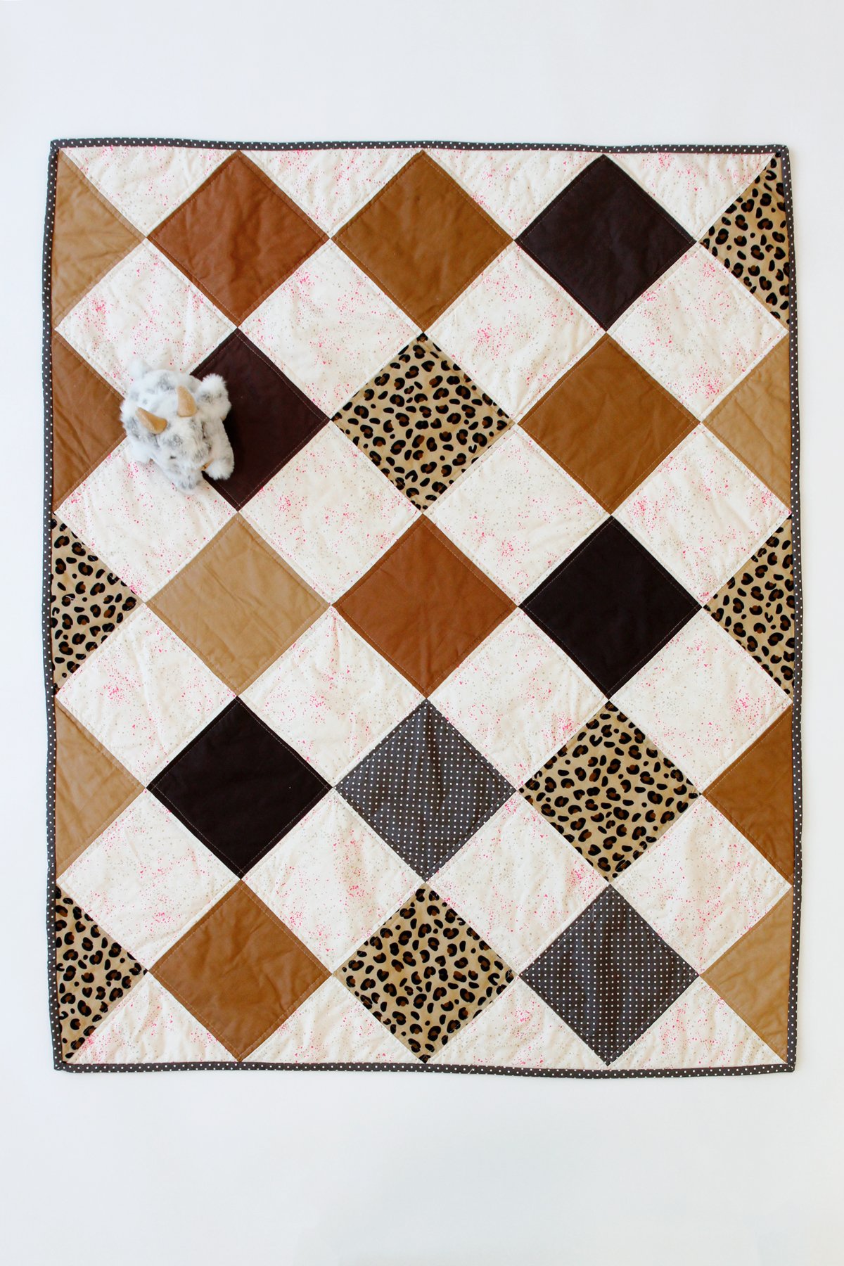 Image of The SILVIA quilt pattern PDF