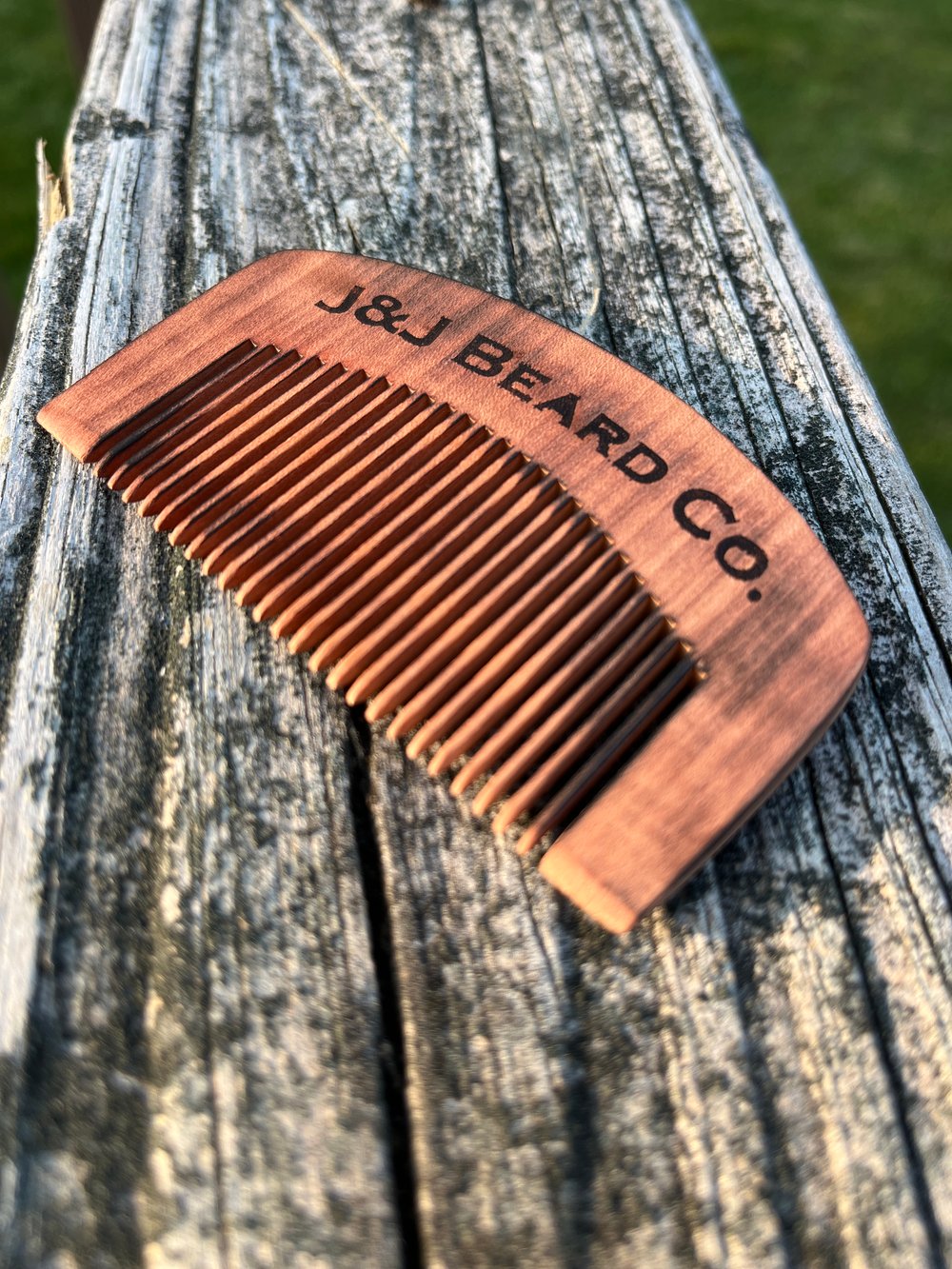 Image of Wooden comb (small)