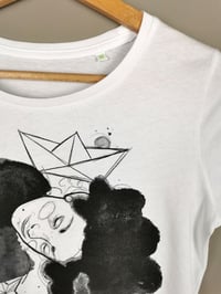 Image 3 of 'dream' shirt fem fit 