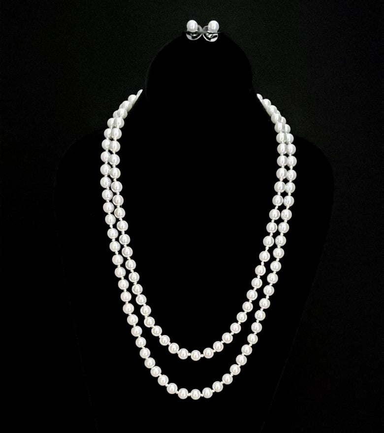 Image of White Pearl Small Beaded Necklace Set 