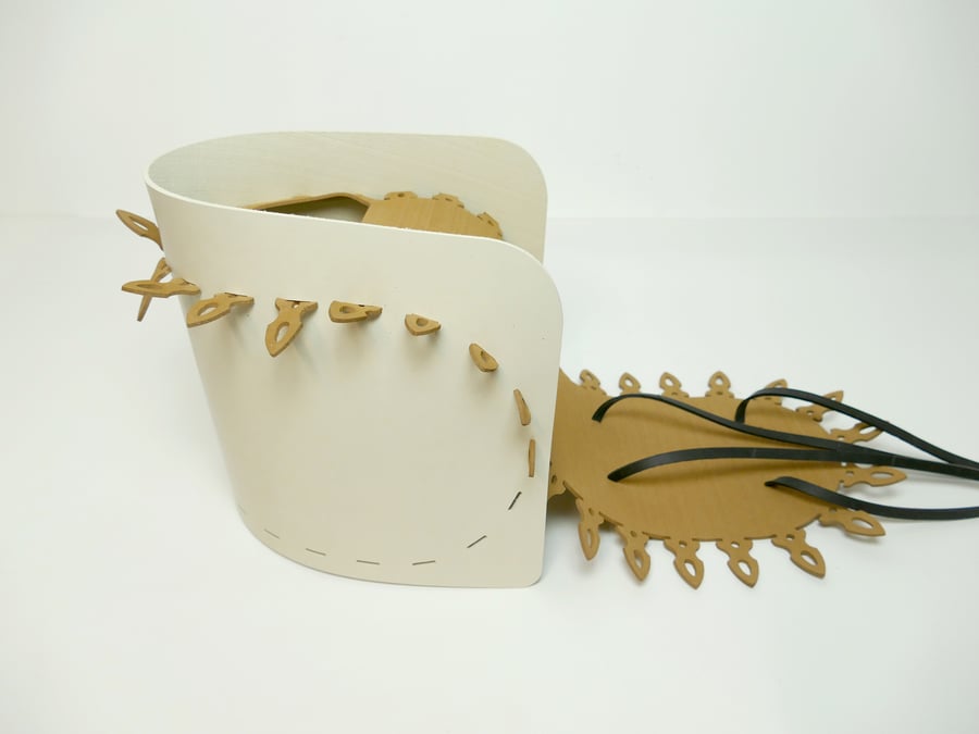 Image of Nichoir Rouge - Gorge/ Papogorri  etxola (kit à monter soi-même)