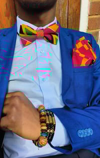 Image 1 of BOW TIE & POCKET SQUARE SET