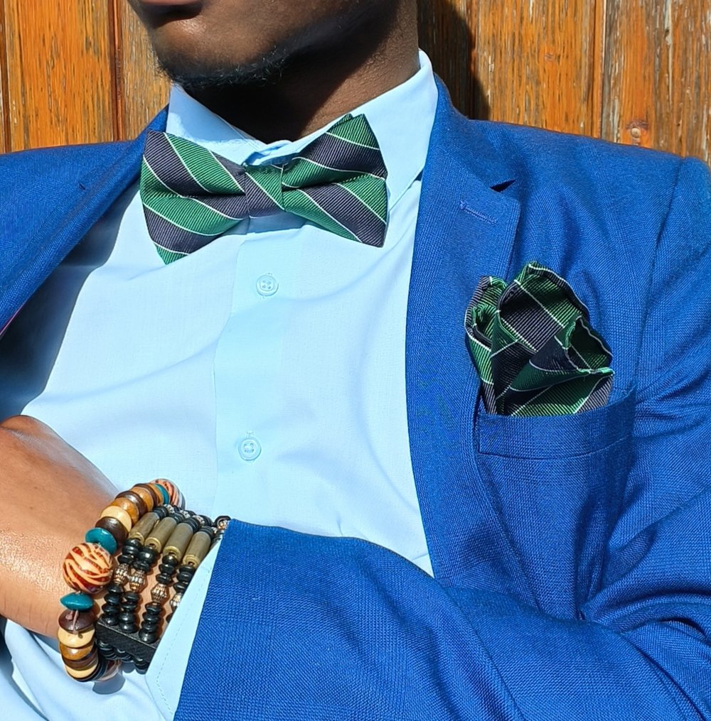 SILK BOW TIE & POCKET SQUARE SET 