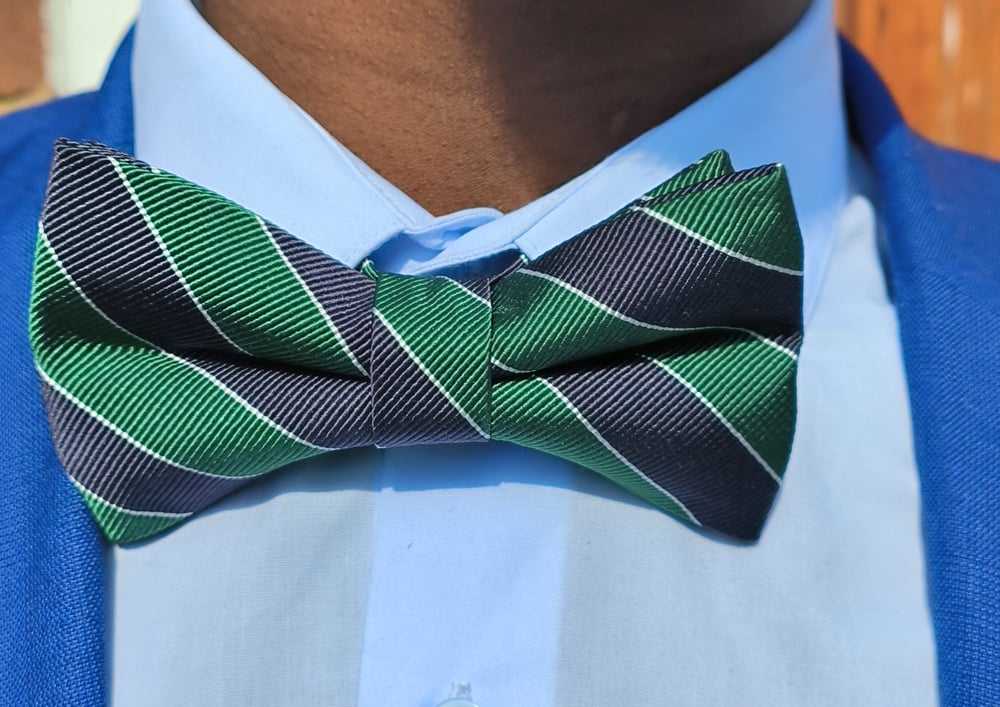 SILK BOW TIE & POCKET SQUARE SET