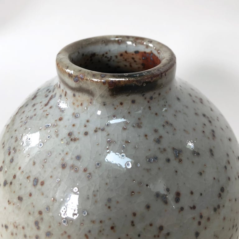 Speckled Vase Image 3