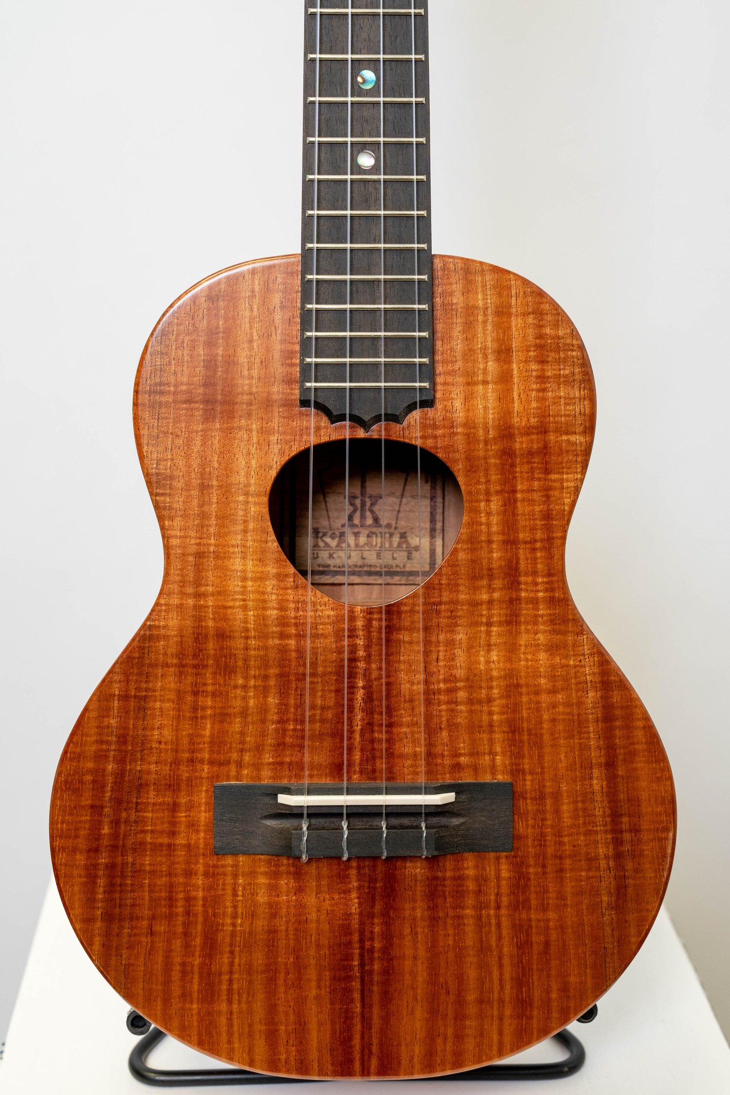 Image of KoAloha KTM-10RP Royal Pikake Curly Koa Tenor