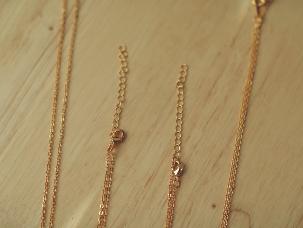 Image of Fireworks Queen Anne's Lace Circle Necklace