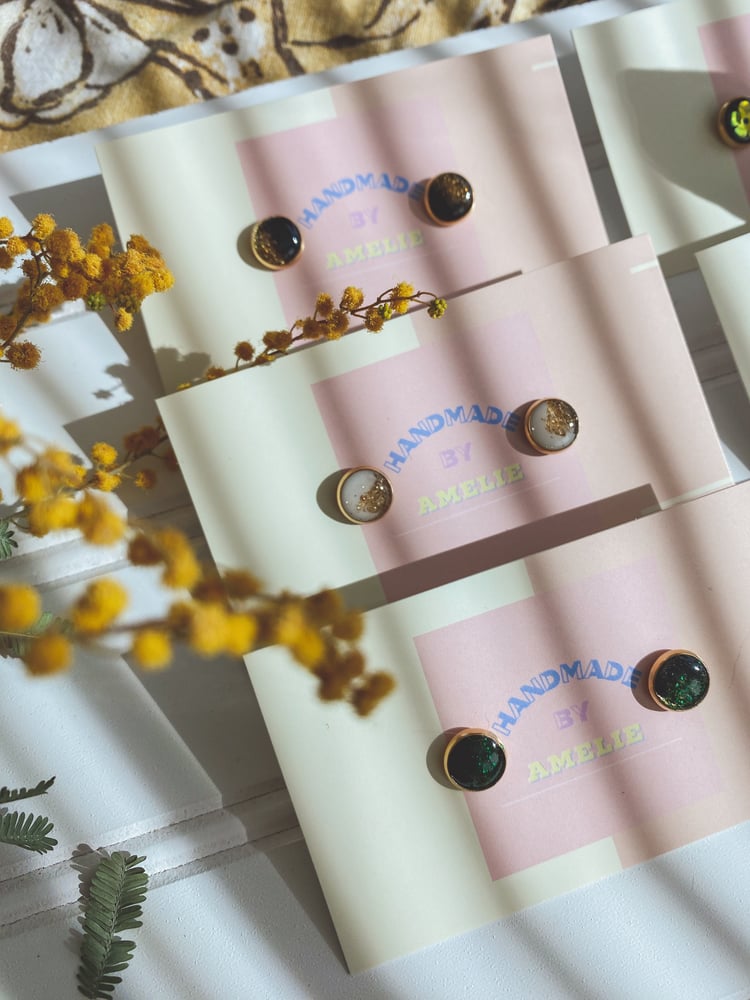 Image of Glitter Stud