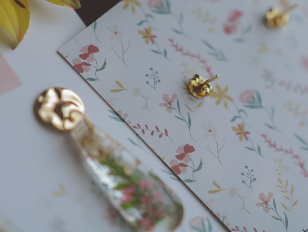 Image of Tear Drop Queen Anne's Lace Flower Earrings