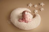 Posing pillow set