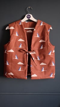 Image 2 of Gilet sans manches Tsuru