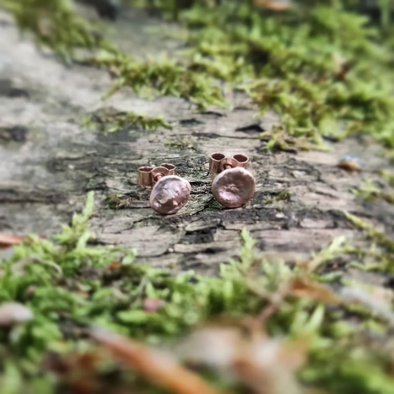 Silver Water Cast Small Studs Image 2