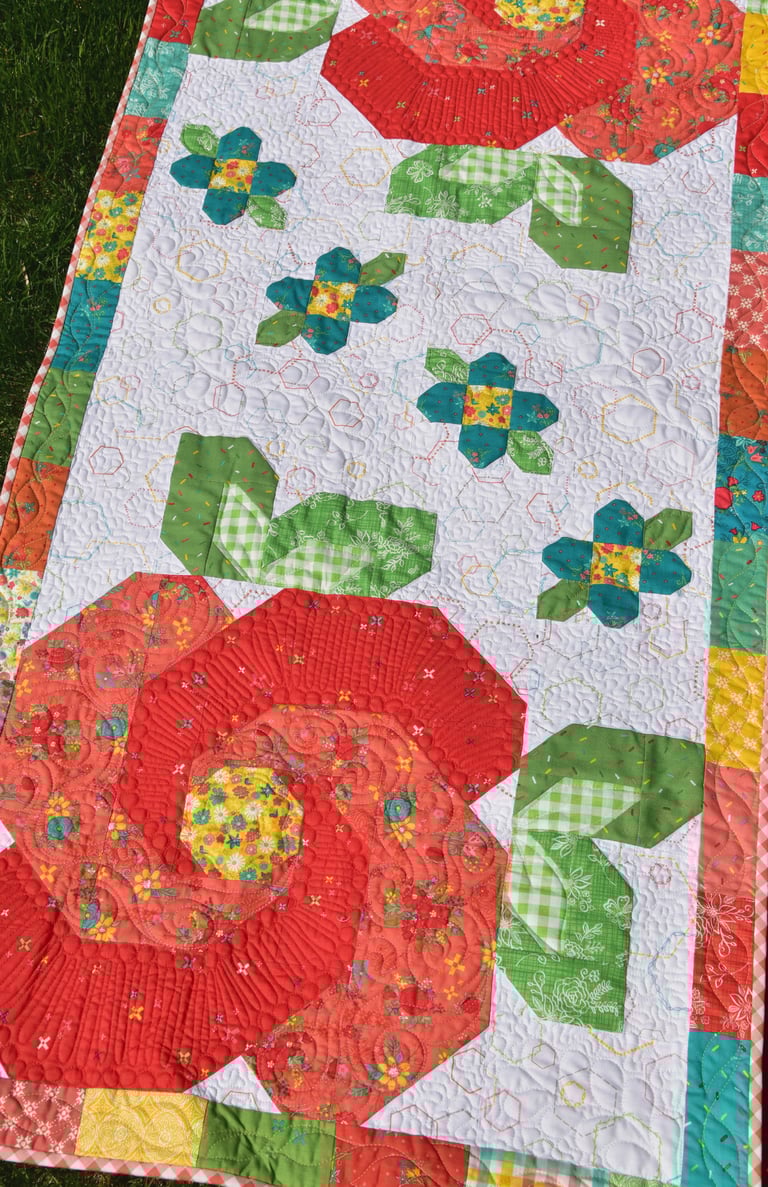 Rose Garden Runner in Gingham Cottage Image 3