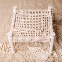 Image 4 of Day bed in white 