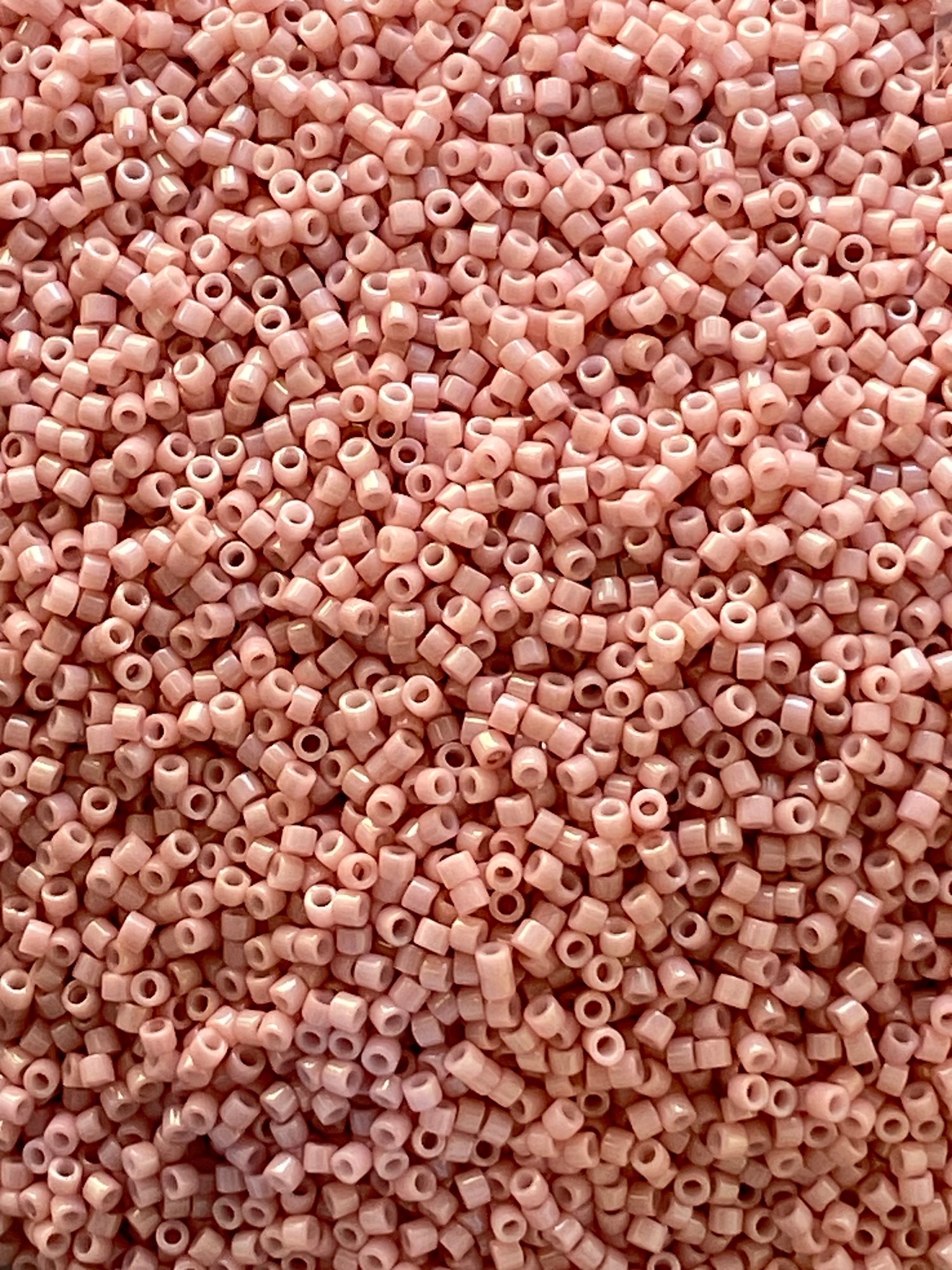 Delica Miyuki, Opaque rosewater