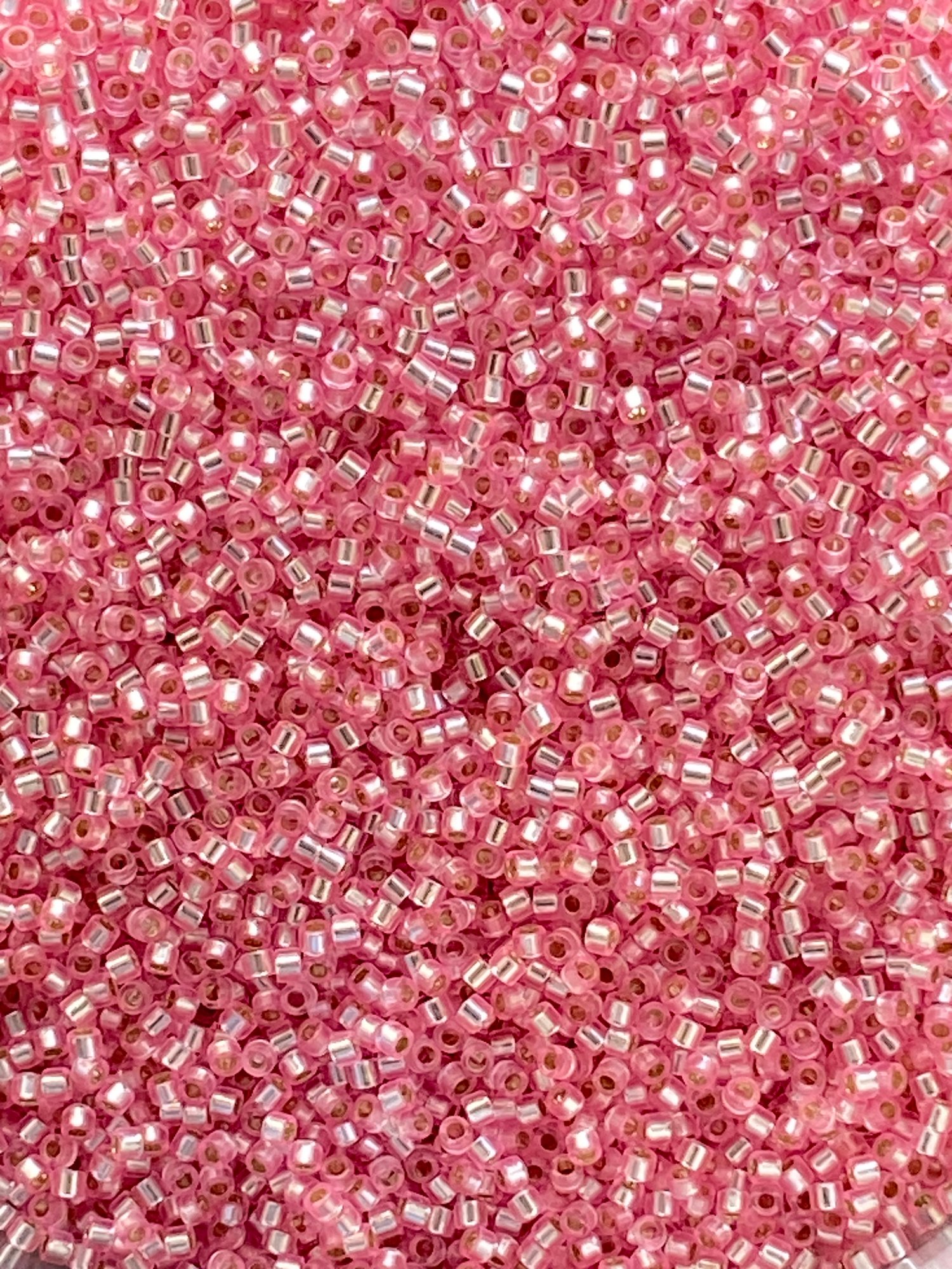 Silverlined dyed pink, Miyuki Delica