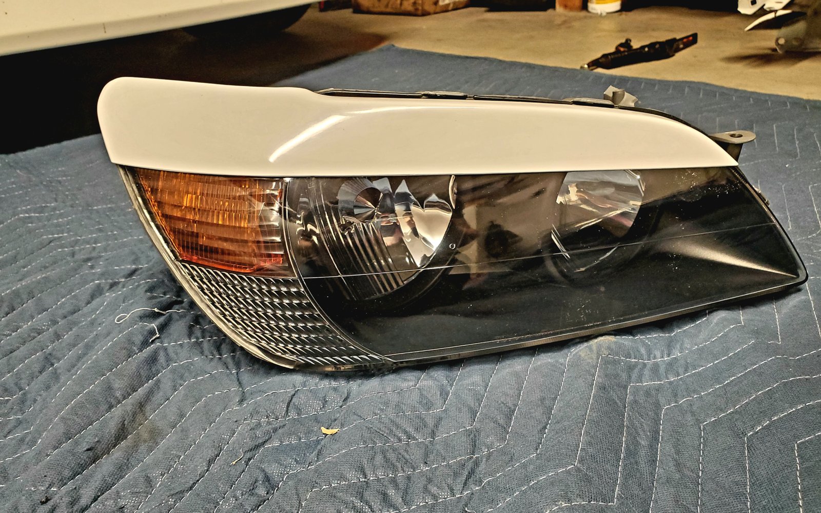 Lexus IS300 IS200 Toyota Altezza Headlight Eyelid Garnish | Project EKP