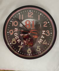 Support clock