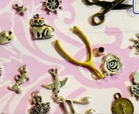 Image 2 of Charm divination set