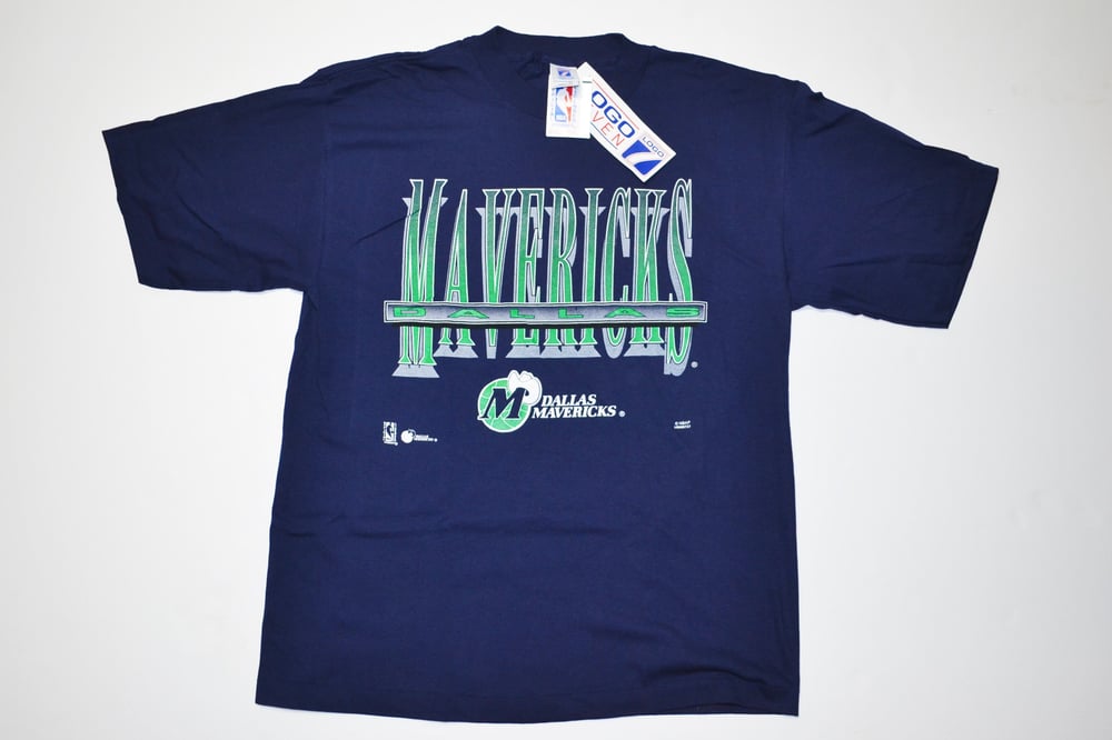Vintage 1990's Dallas Mavericks Logo 7 Graphic Print T-Shirt Sz.XL