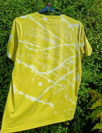 Image 4 of Men's/unisex L yellow reverse dyed Tshirt