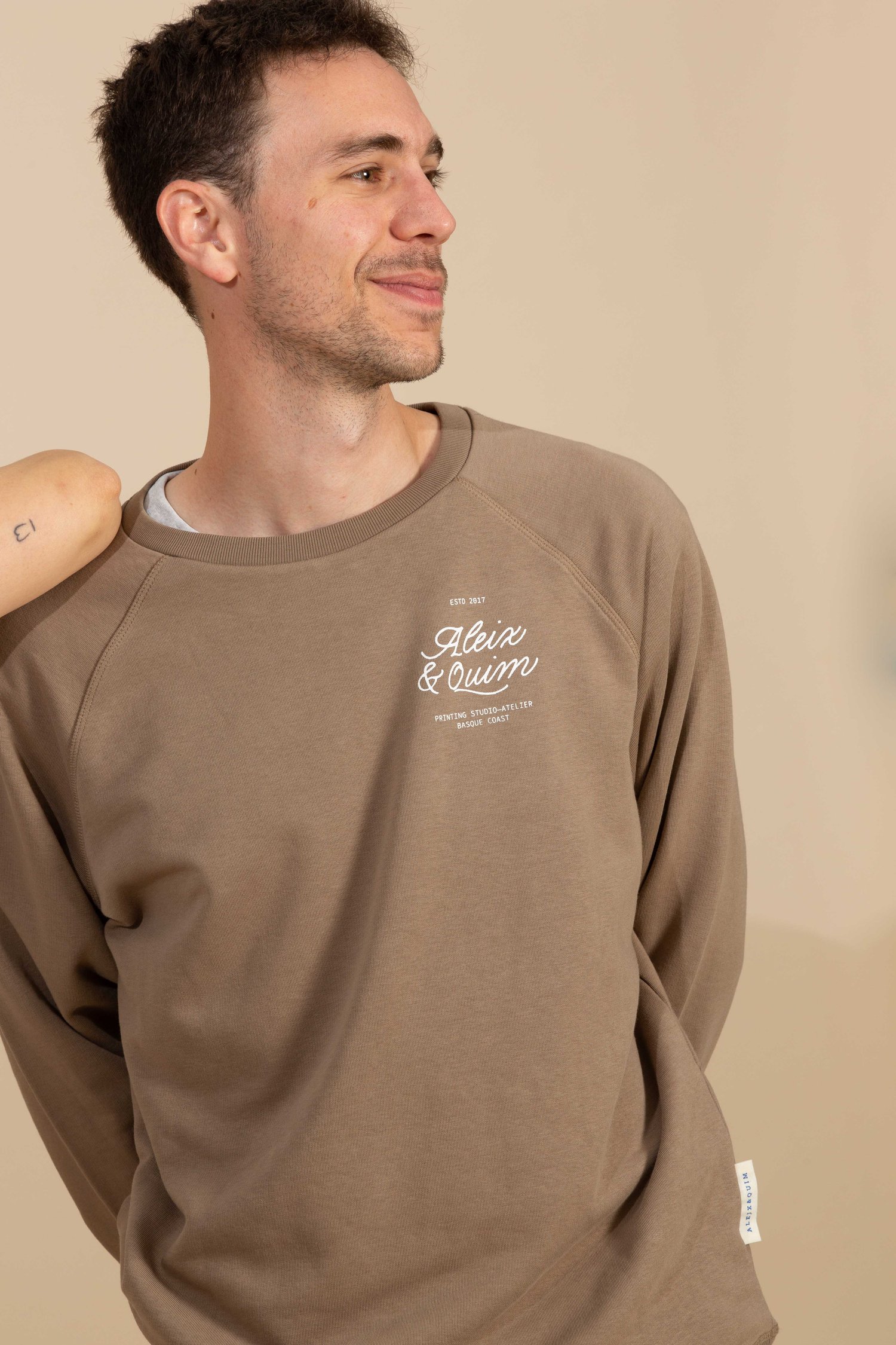 Image of SUDADERA "ATELIER" DUNE